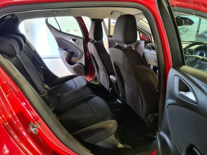 2025 Vauxhall Astra