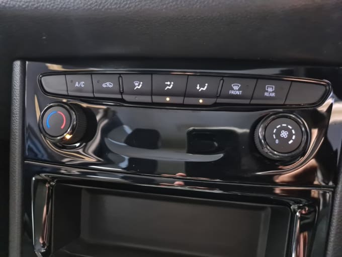 2025 Vauxhall Astra