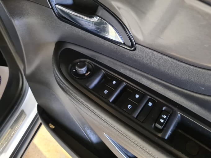 2025 Vauxhall Mokka X