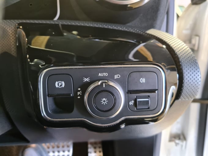 2025 Mercedes-benz A-class