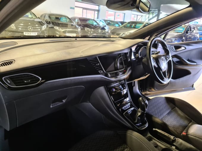 2025 Vauxhall Astra