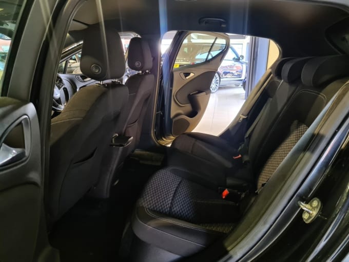 2025 Vauxhall Astra