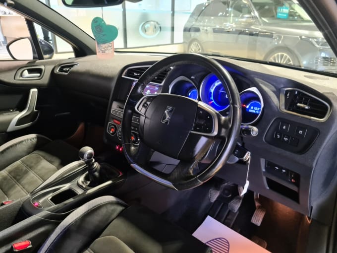 2025 Ds Automobiles Ds 4