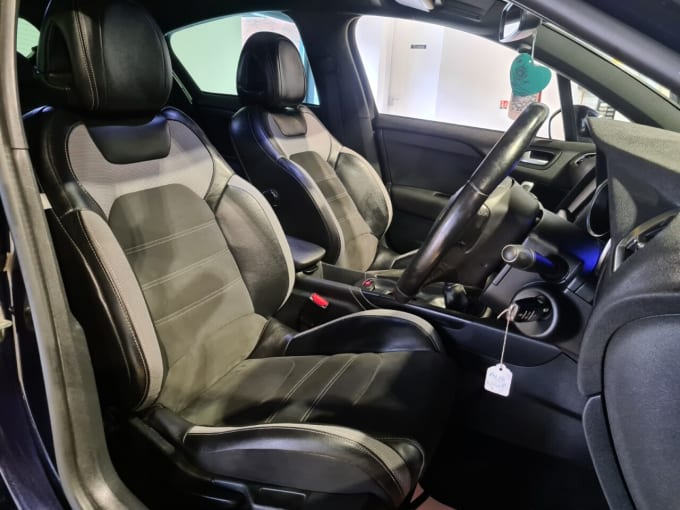 2025 Ds Automobiles Ds 4