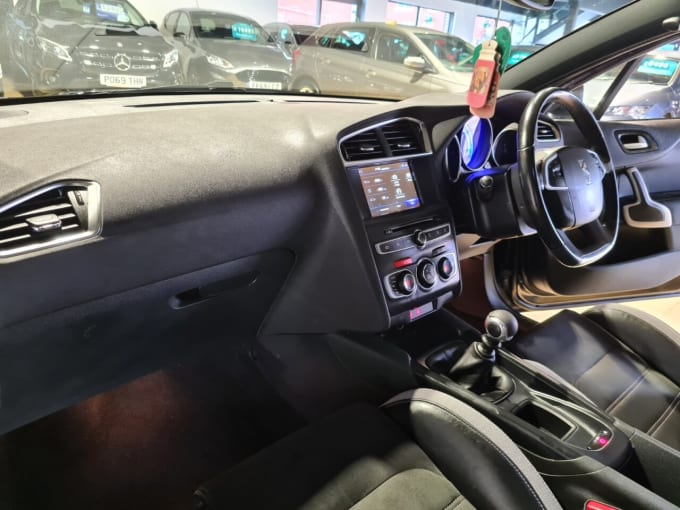 2025 Ds Automobiles Ds 4