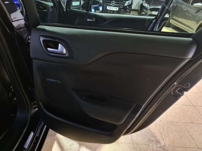 2025 Ds Automobiles Ds 4