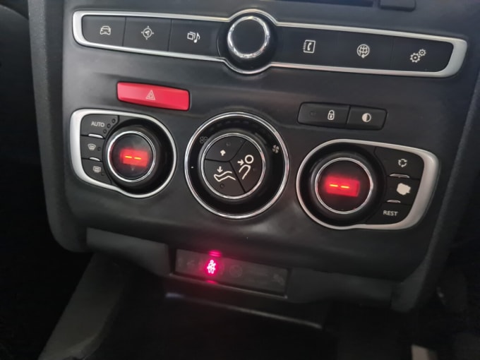 2025 Ds Automobiles Ds 4
