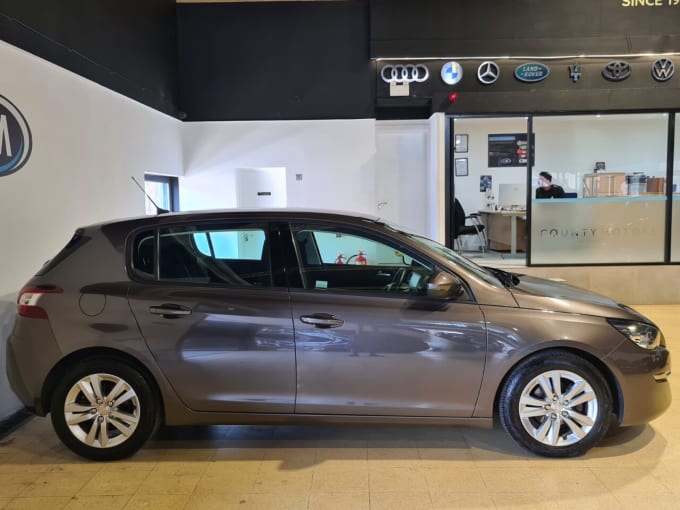 2025 Peugeot 308