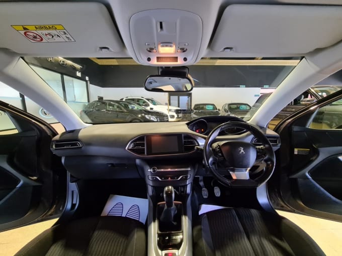 2025 Peugeot 308