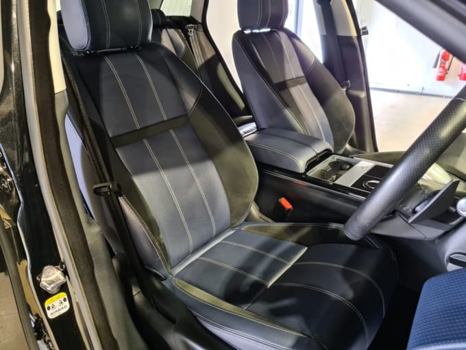 2025 Land Rover Range Rover Velar
