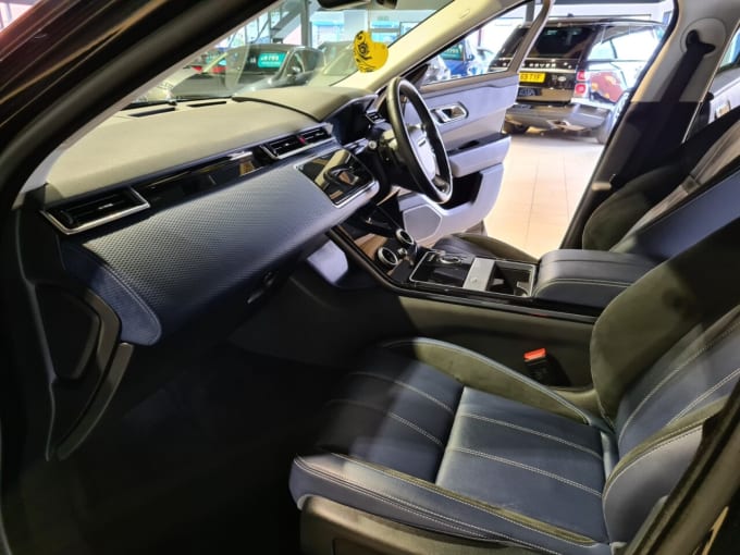 2025 Land Rover Range Rover Velar