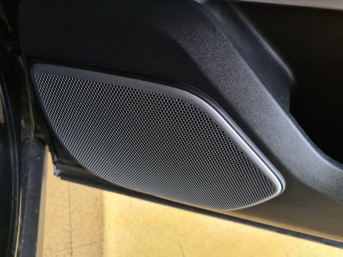 2025 Land Rover Range Rover Velar