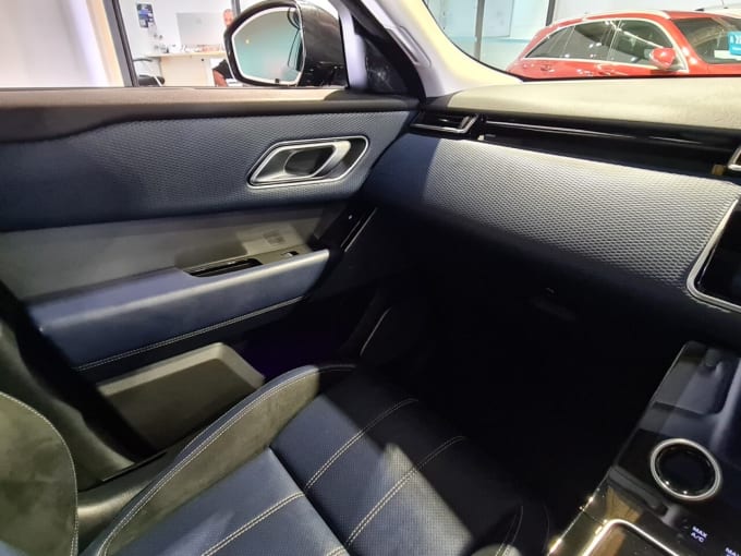 2025 Land Rover Range Rover Velar