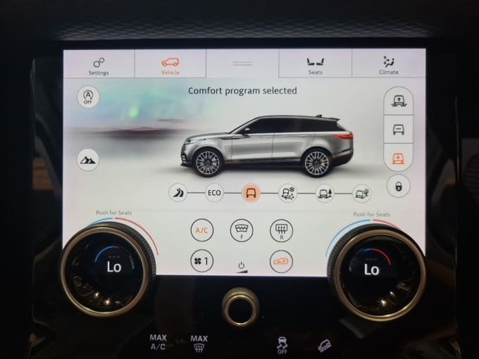 2025 Land Rover Range Rover Velar