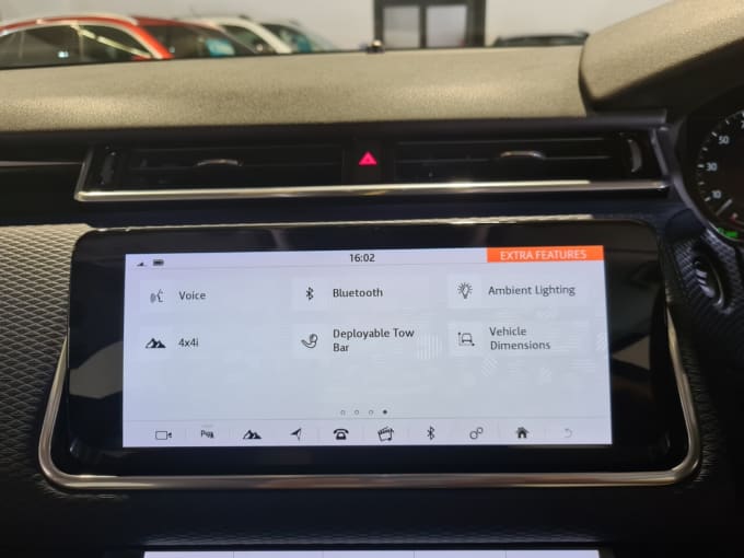 2025 Land Rover Range Rover Velar