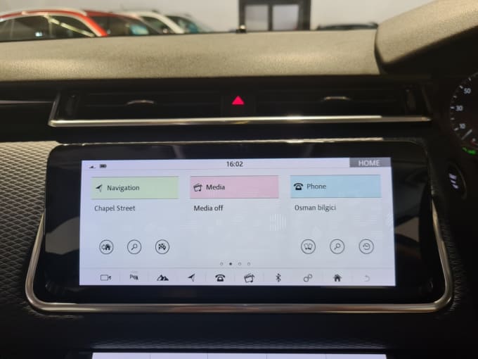 2025 Land Rover Range Rover Velar