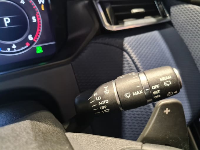 2025 Land Rover Range Rover Velar
