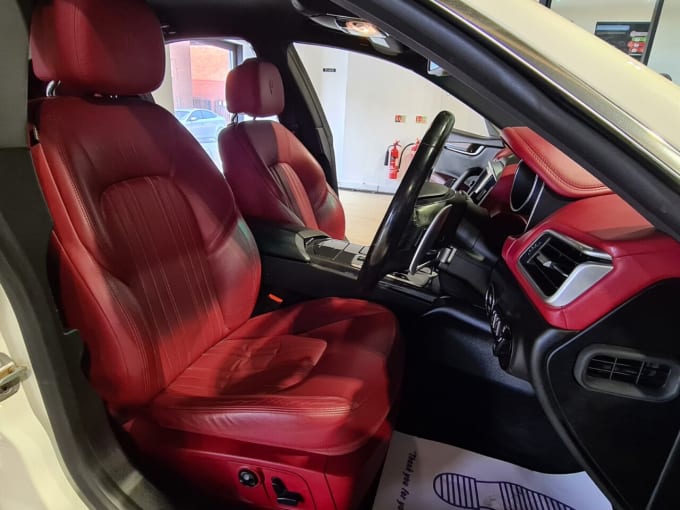 2025 Maserati Ghibli