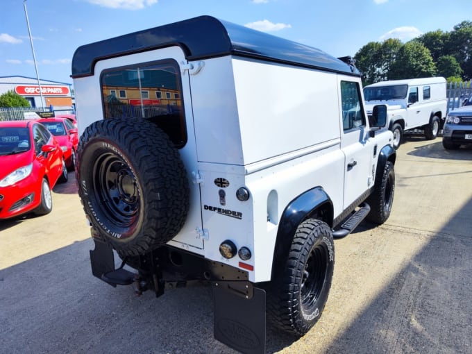 2025 Land Rover Defender