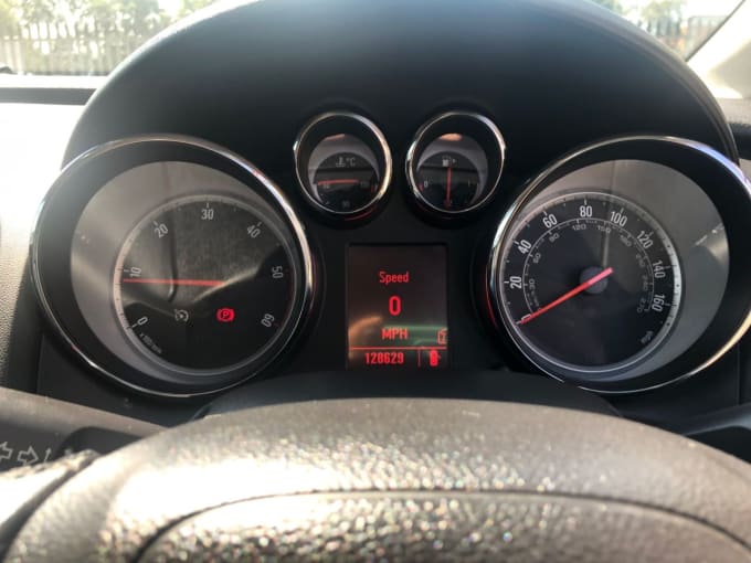 2025 Vauxhall Astra