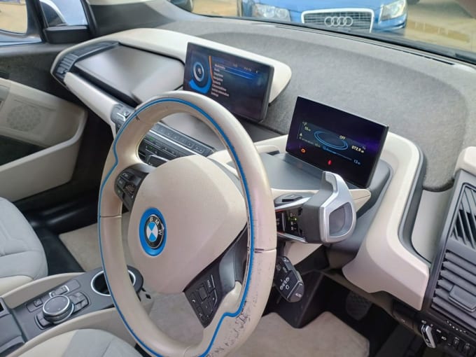 2025 BMW I3