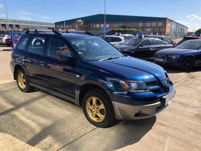 2025 Mitsubishi Outlander