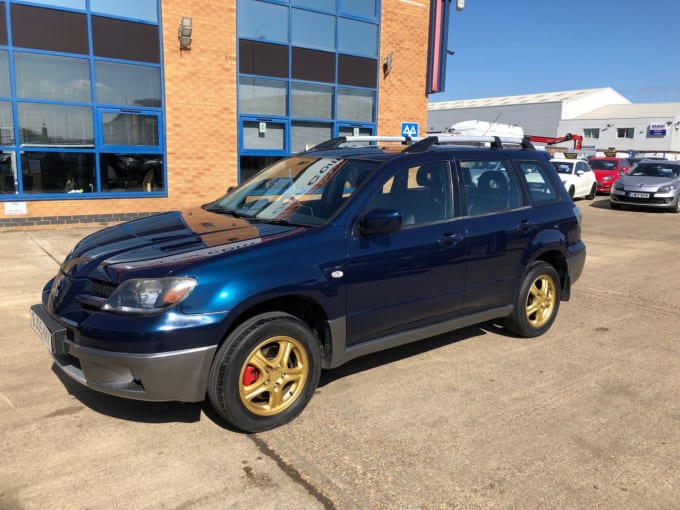 2025 Mitsubishi Outlander