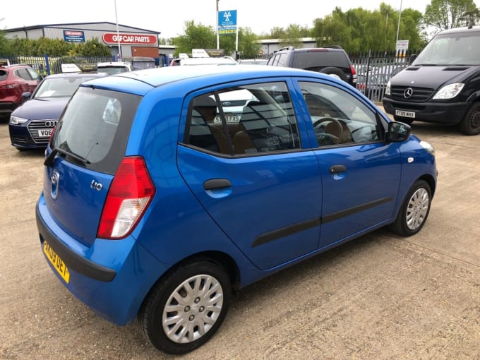 2025 Hyundai I10