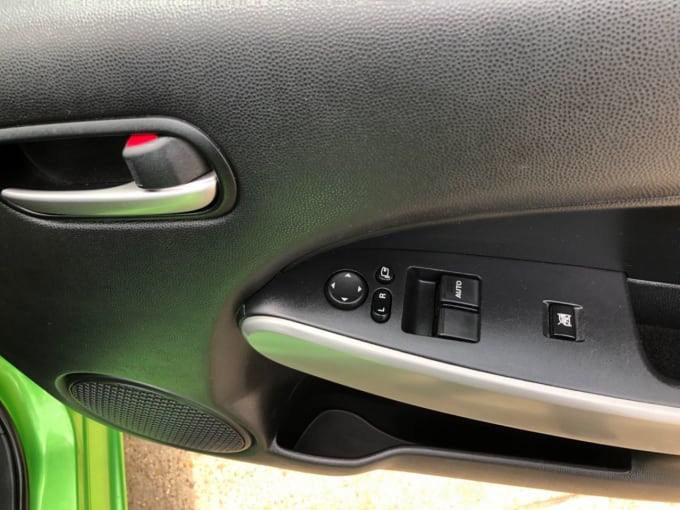 2025 Mazda Mazda2