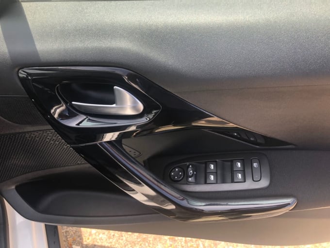 2025 Peugeot 2008