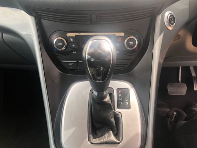 2025 Ford C-max