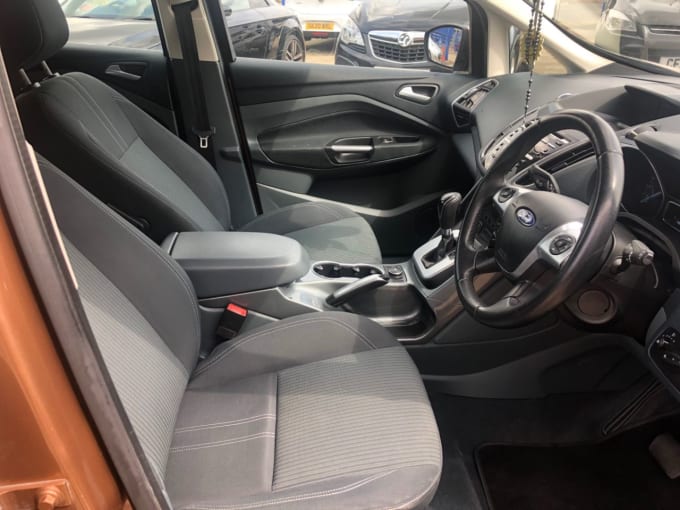 2025 Ford C-max