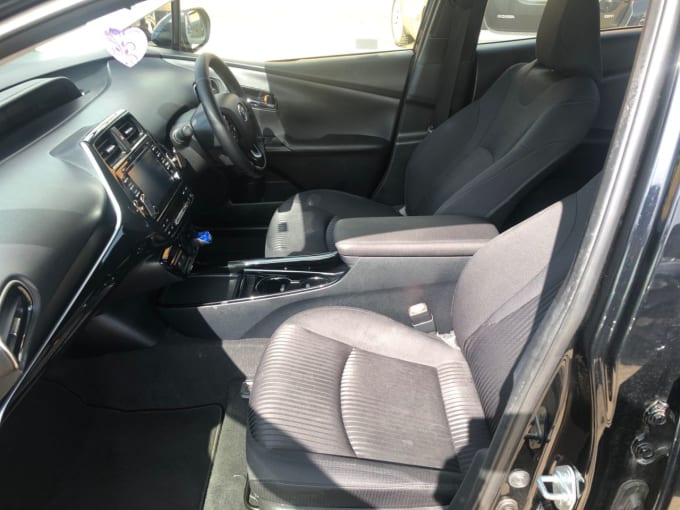 2025 Toyota Prius