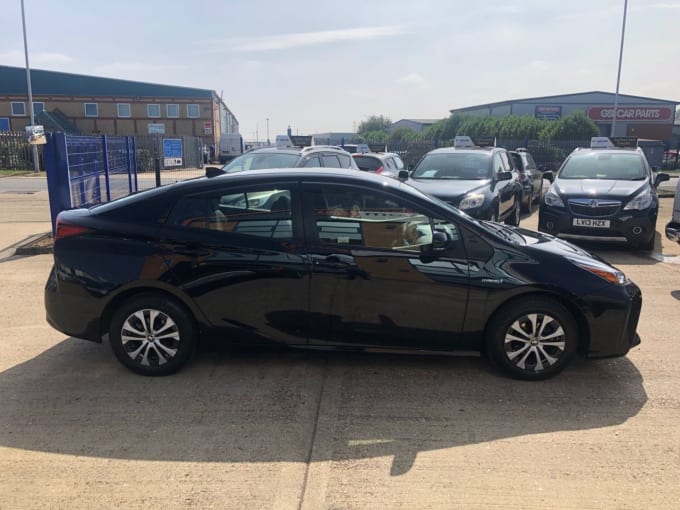 2025 Toyota Prius