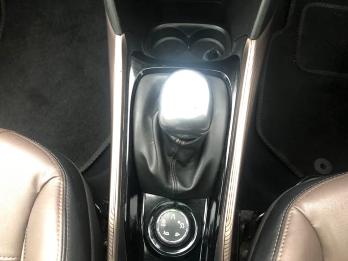 2025 Peugeot 2008