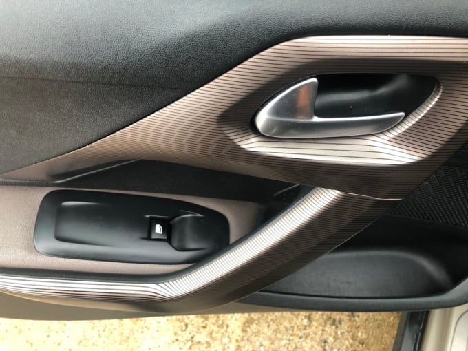 2025 Peugeot 2008