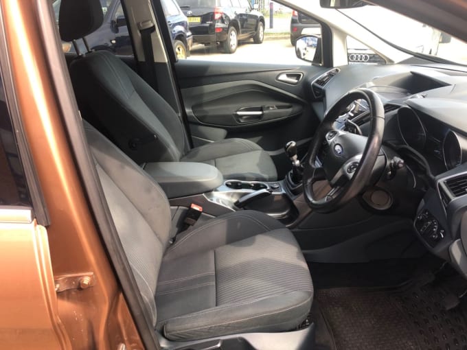 2025 Ford C-max