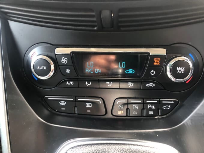 2025 Ford C-max