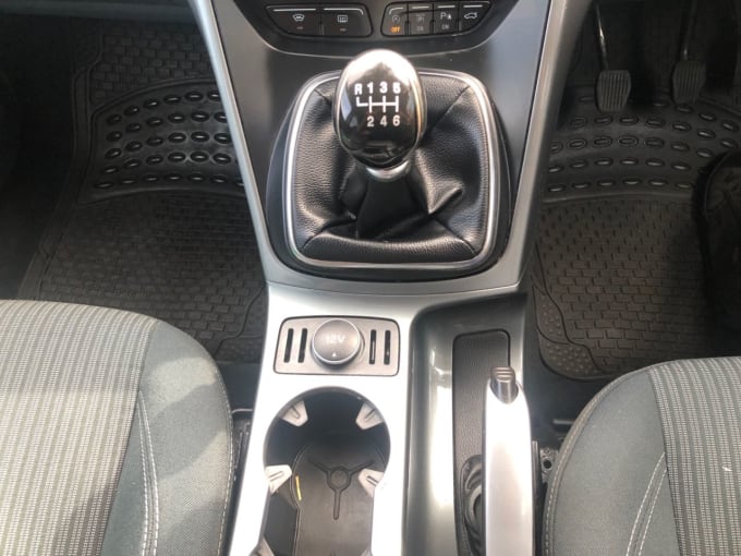 2025 Ford C-max