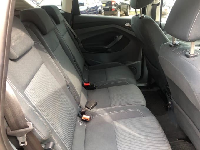 2025 Ford C-max
