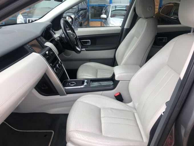 2025 Land Rover Discovery Sport