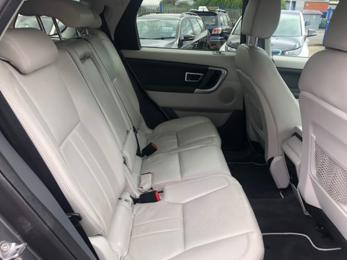 2025 Land Rover Discovery Sport