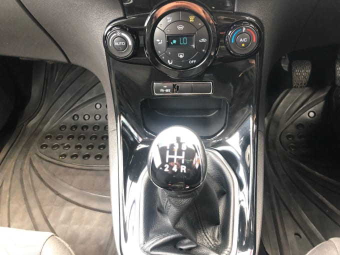2025 Ford Fiesta