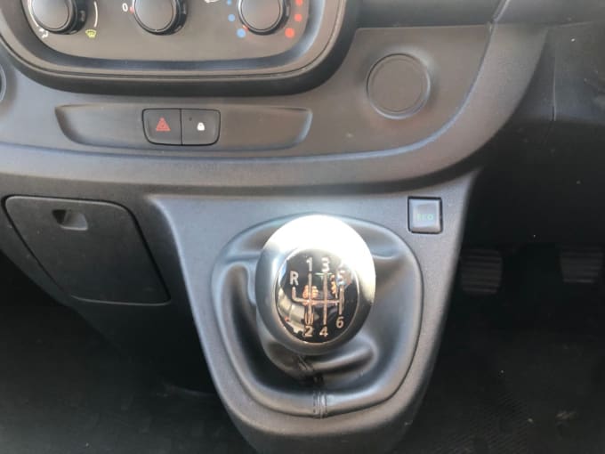 2015 Vauxhall Vivaro