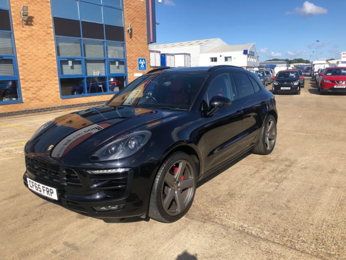2015 Porsche Macan
