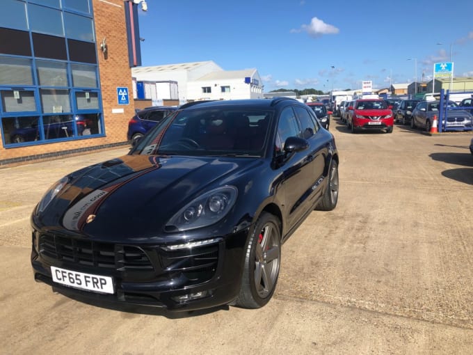 2015 Porsche Macan