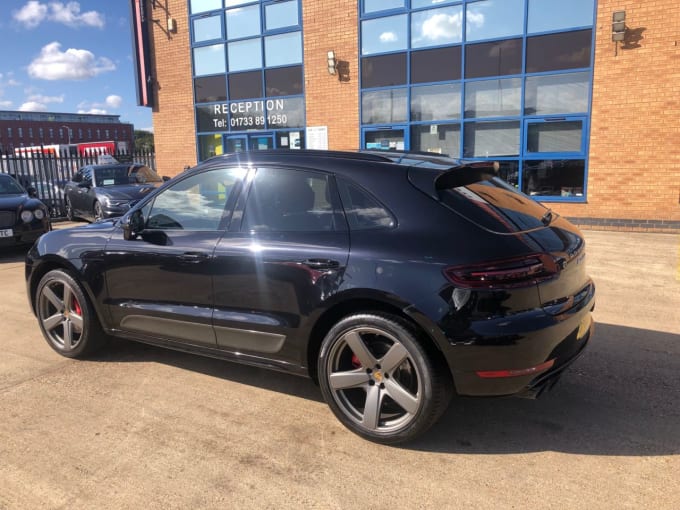 2015 Porsche Macan