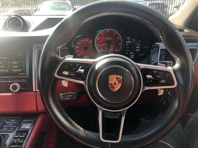 2015 Porsche Macan