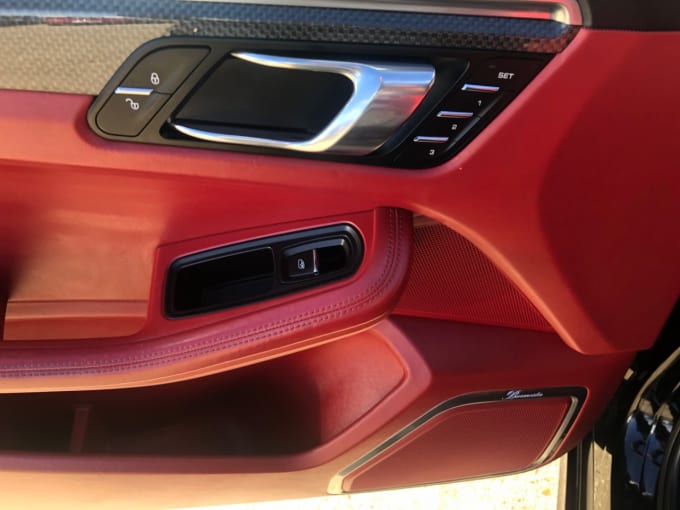 2015 Porsche Macan