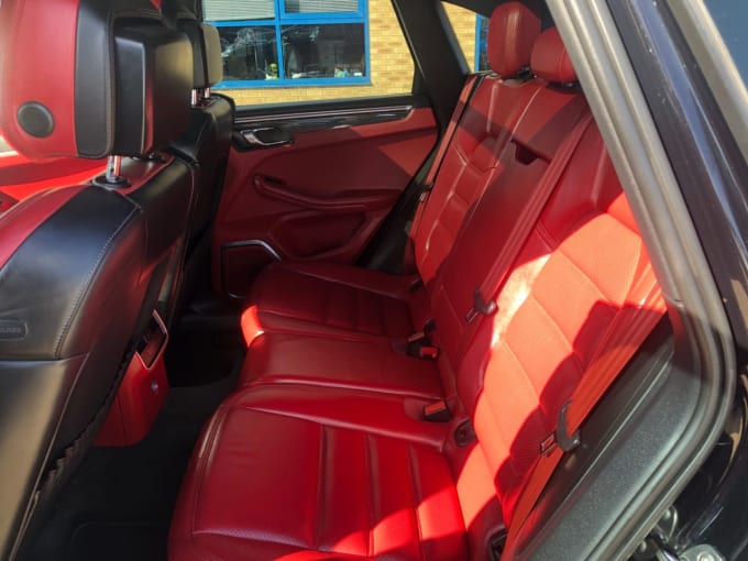 2015 Porsche Macan
